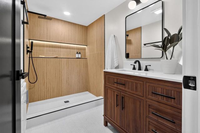 1207 Branding Iron Circle, Vista, CA 92081