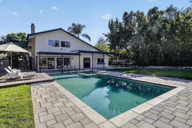 1207 Branding Iron Circle, Vista, CA 92081