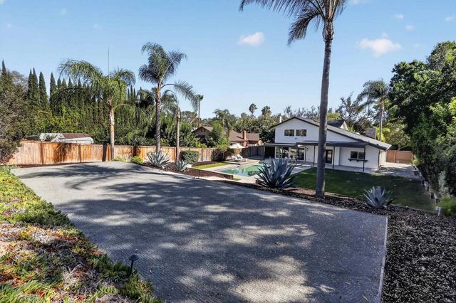 1207 Branding Iron Circle, Vista, CA 92081