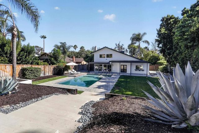 1207 Branding Iron Circle, Vista, CA 92081