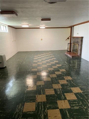 309 Greenwood, Hermitage, PA 16148