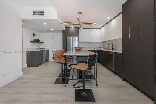 2301 Collins Avenue 1134, Miami Beach, FL 33139