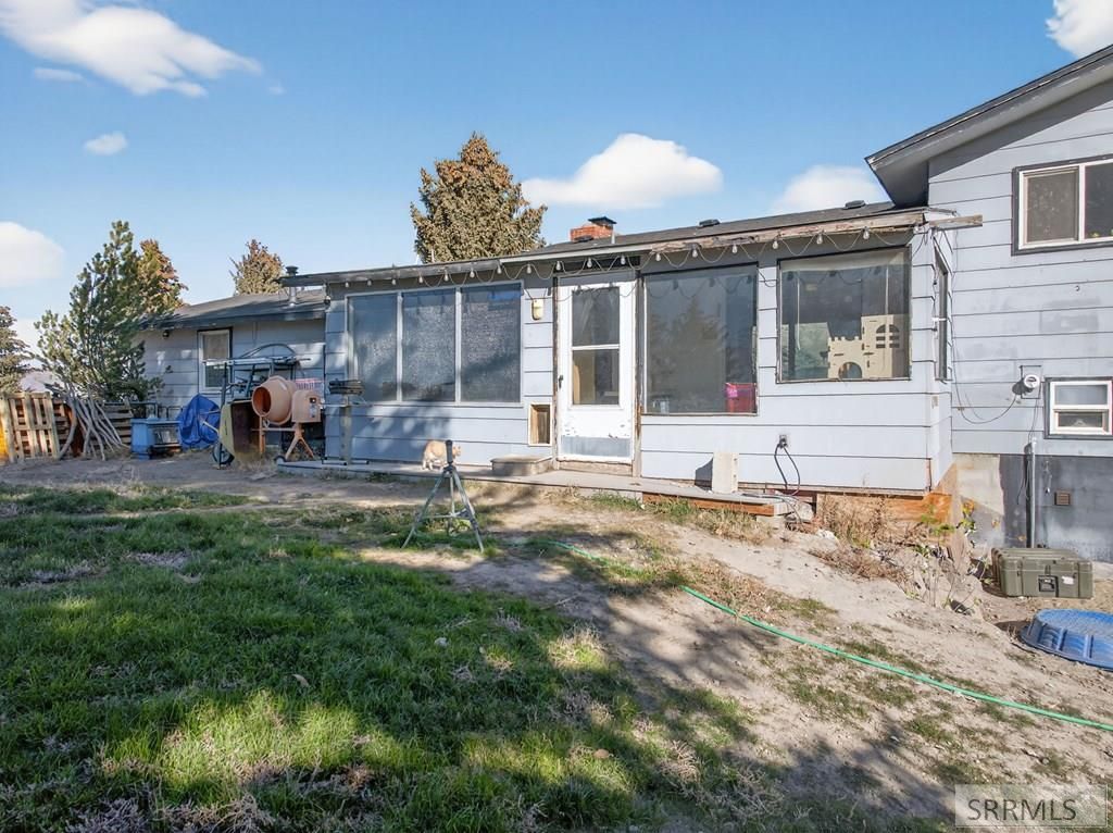 Image 40 of property listing at 415 Sunset Drive, Arco, ID 83213