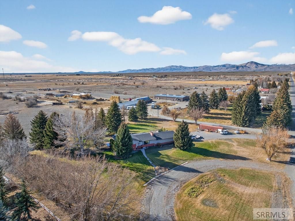 Image 43 of property listing at 415 Sunset Drive, Arco, ID 83213