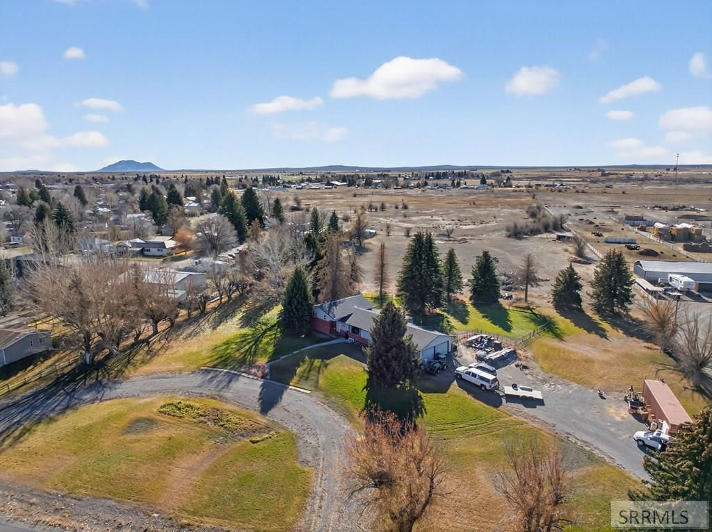 Image 44 of property listing at 415 Sunset Drive, Arco, ID 83213