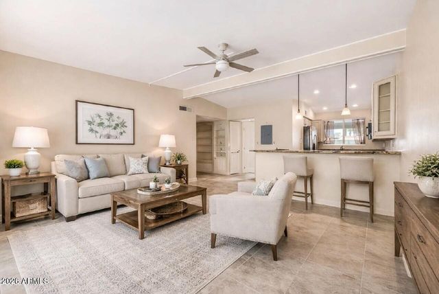 10847 N FAIRWAY Court E 10847, Sun City, AZ 85351