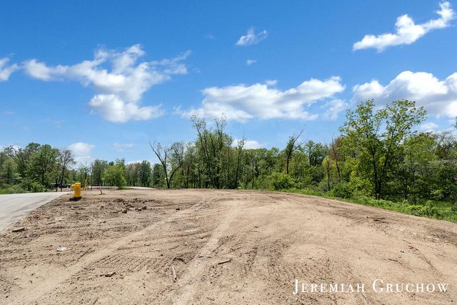 777 E Sedona Hills Court, Grand Rapids, MI 49525