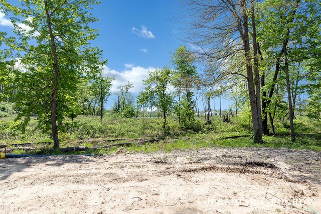 777 E Sedona Hills Court, Grand Rapids, MI 49525