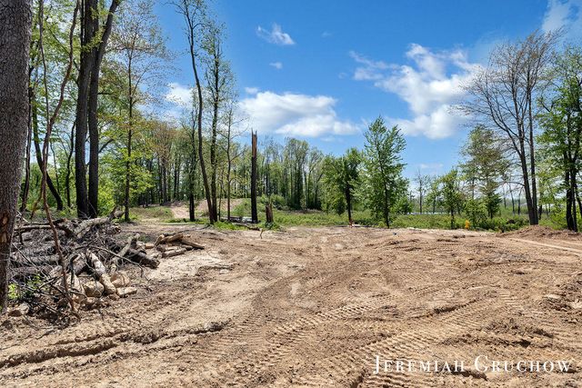 777 E Sedona Hills Court, Grand Rapids, MI 49525