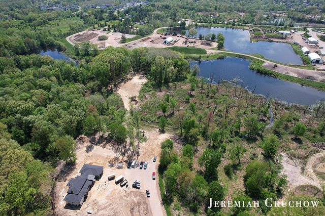 777 E Sedona Hills Court, Grand Rapids, MI 49525