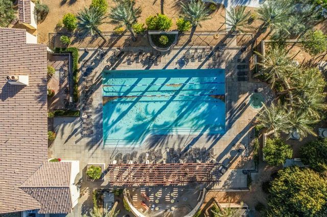 653 Calle Vibrante, Palm Desert, CA 92211