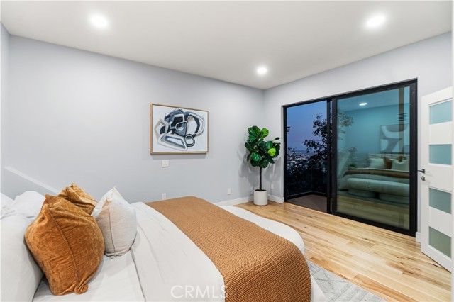 8566 Hollywood Boulevard, Los Angeles, CA 90069