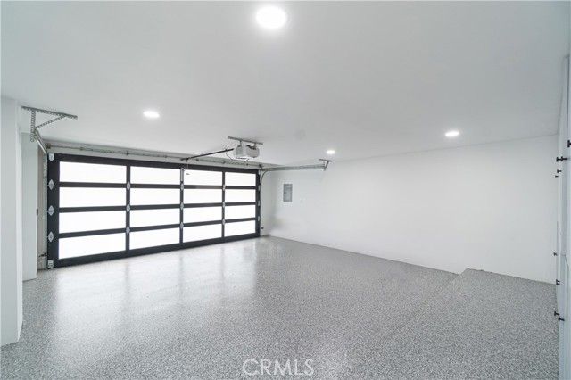 8566 Hollywood Boulevard, Los Angeles, CA 90069