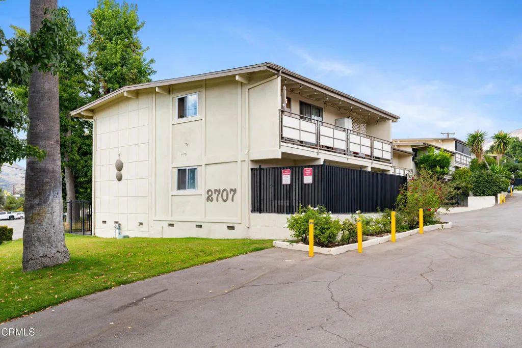 2707 Montrose Avenue 3, Montrose, CA 91020