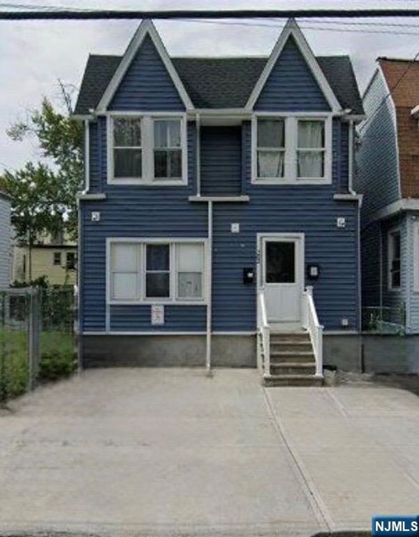 202 11th Street, Newark, NJ 07107
