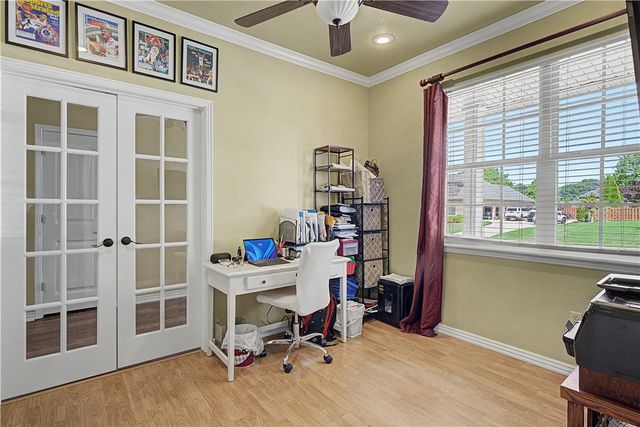 937 Aylesbury Lane, Cave Springs, AR 72718