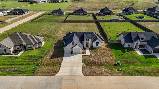 16194 Eagle Lane, Lindale, TX 75771