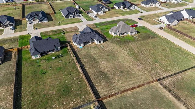 16194 Eagle Lane, Lindale, TX 75771