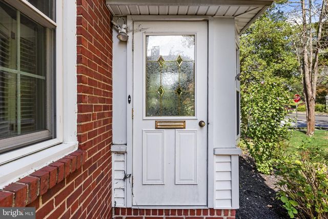 77 E MAIN ST, Marlton, NJ 08053