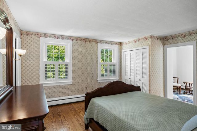 77 E MAIN ST, Marlton, NJ 08053