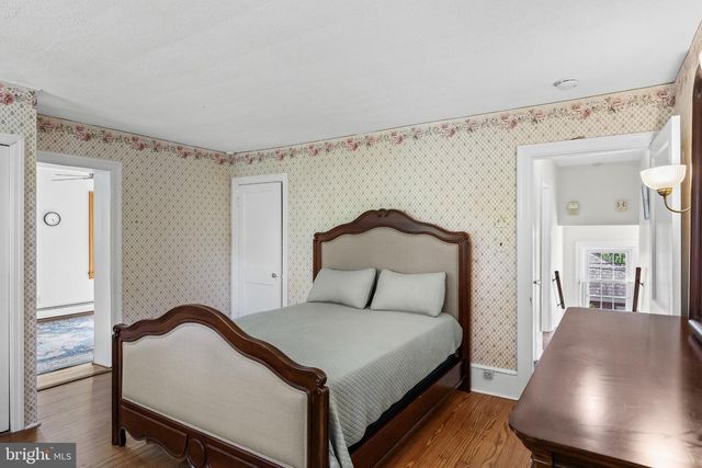 77 E MAIN ST, Marlton, NJ 08053