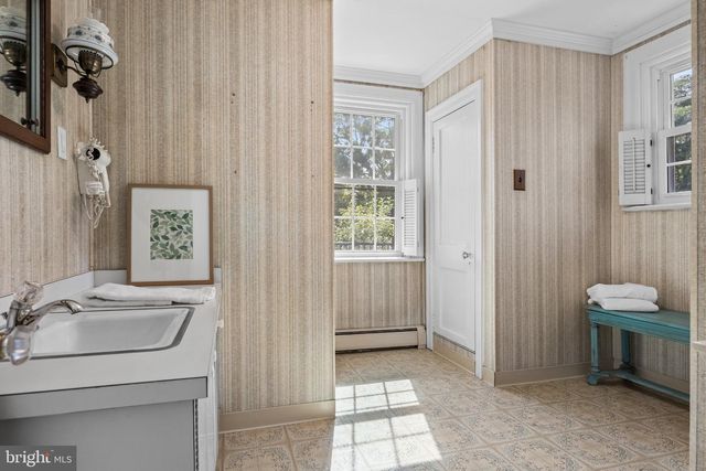 77 E MAIN ST, Marlton, NJ 08053