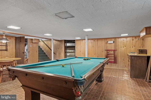 77 E MAIN ST, Marlton, NJ 08053