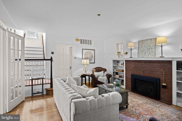 77 E MAIN ST, Marlton, NJ 08053
