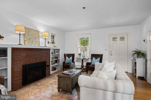 77 E MAIN ST, Marlton, NJ 08053