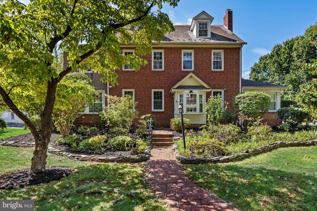 77 E MAIN ST, Marlton, NJ 08053