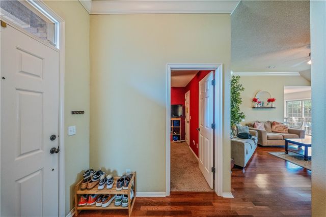 1602 N Oakhaven Place, Fayetteville, AR 72704