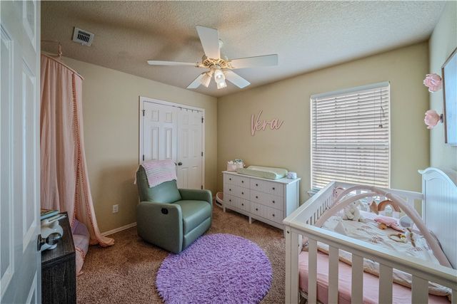 1602 N Oakhaven Place, Fayetteville, AR 72704