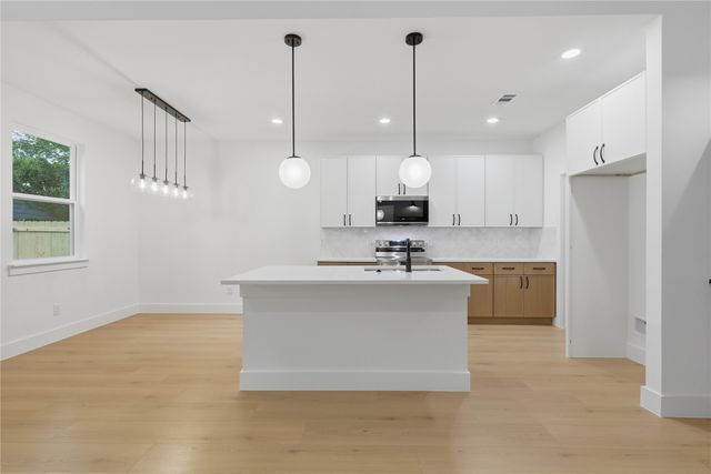 1617 Marburg Street, Dallas, TX 75215