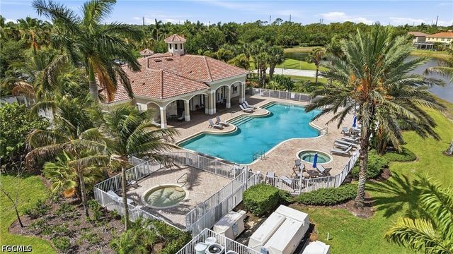 1451 Weeping Willow CT, Cape Coral, FL 33909
