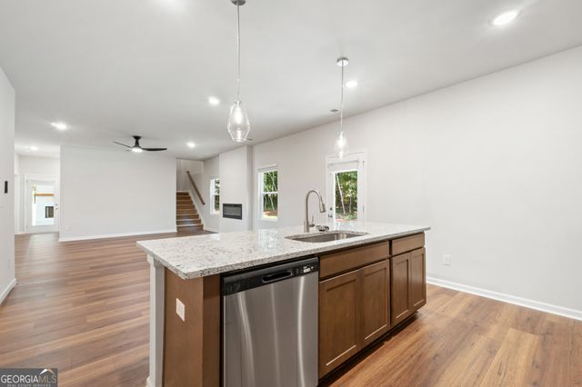 303 HUDSON Court, Jackson, GA 30233