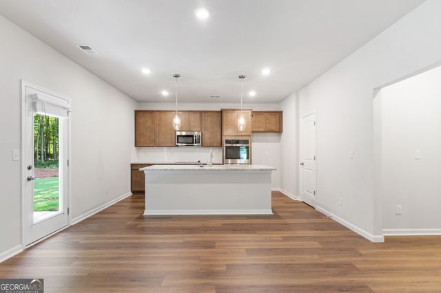 303 HUDSON Court, Jackson, GA 30233
