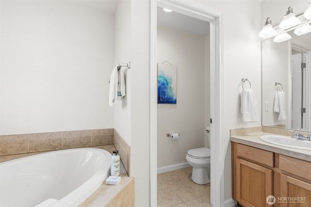 2017 NE 24th Place, Renton, WA 98056