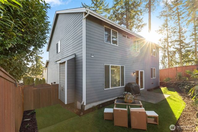 2017 NE 24th Place, Renton, WA 98056