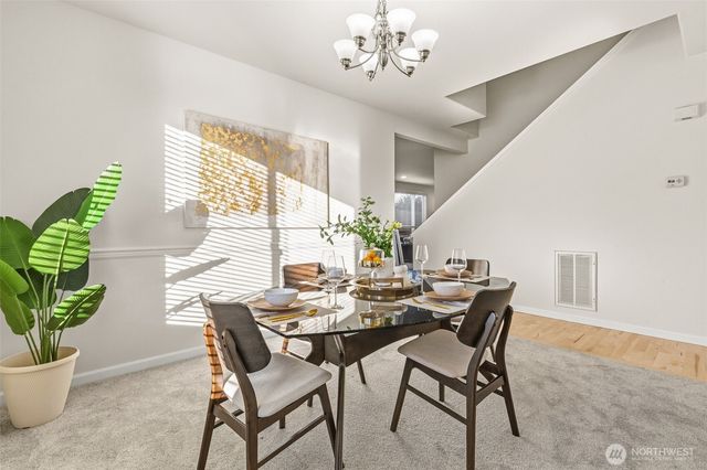 2017 NE 24th Place, Renton, WA 98056