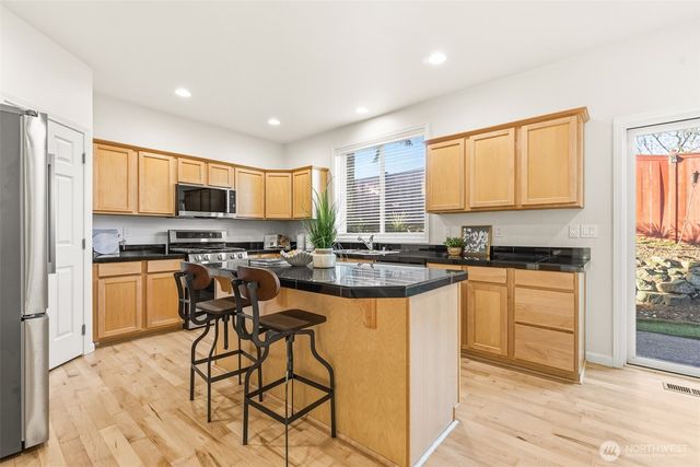 2017 NE 24th Place, Renton, WA 98056