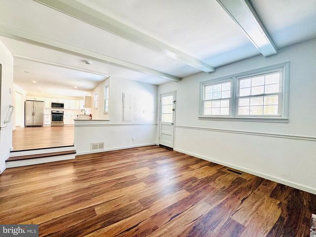 220 SOMERDALE RD, Voorhees, NJ 08043