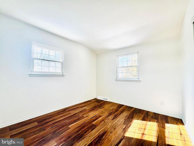 220 SOMERDALE RD, Voorhees, NJ 08043