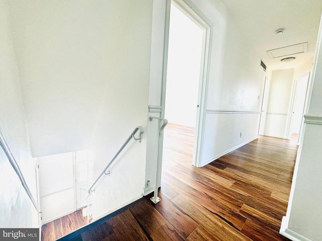 220 SOMERDALE RD, Voorhees, NJ 08043