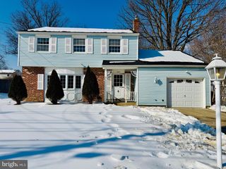 220 SOMERDALE RD, Voorhees, NJ 08043