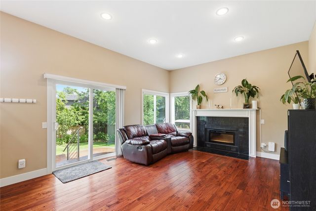 10927 NE 157TH Street, Bothell, WA 98011