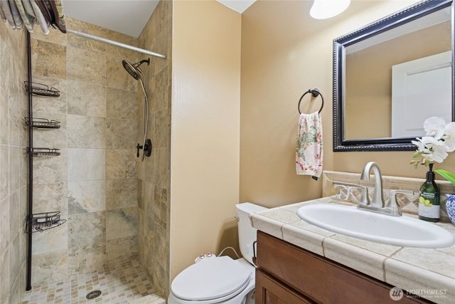 10927 NE 157TH Street, Bothell, WA 98011