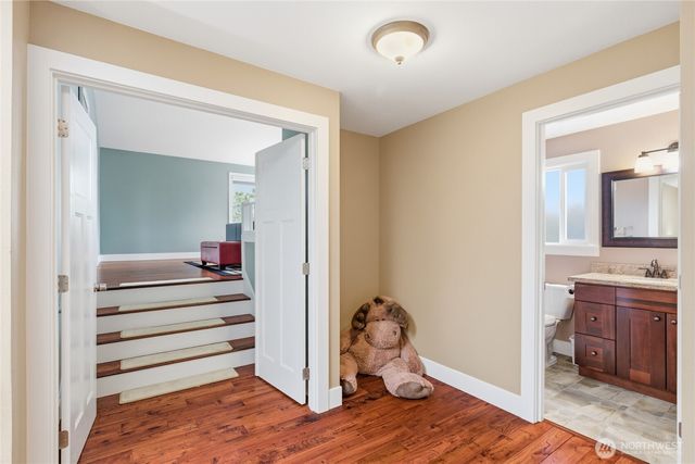 10927 NE 157TH Street, Bothell, WA 98011