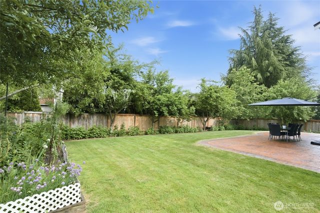 10927 NE 157TH Street, Bothell, WA 98011