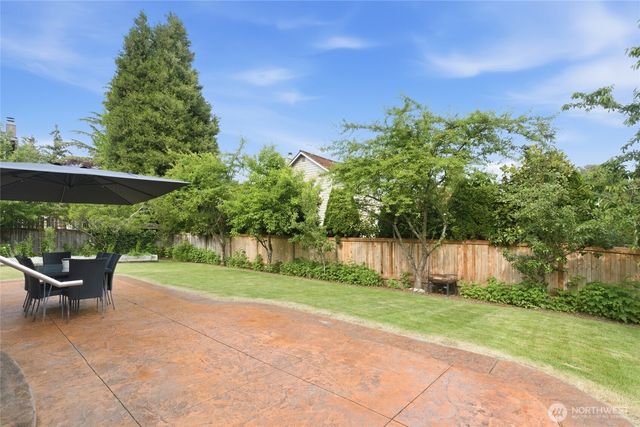 10927 NE 157TH Street, Bothell, WA 98011
