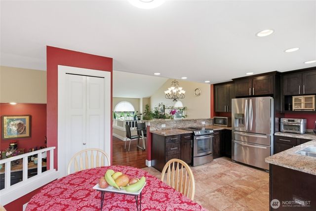 10927 NE 157TH Street, Bothell, WA 98011